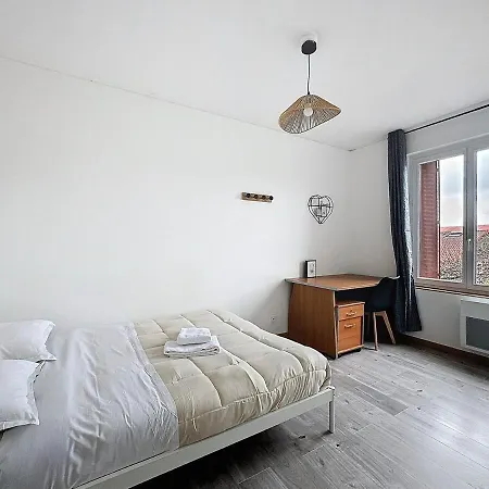 10pers , Parking, Wifi - Tv Lägenhet Aubière